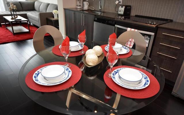 Royal Stays Furnished Apartments - Missisauga City Centre