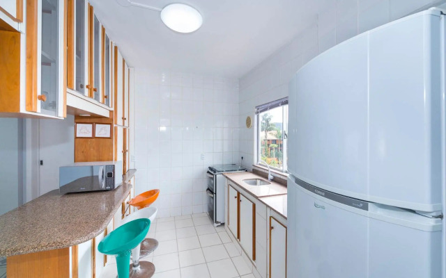 Apartamento com Vista Mar a 30 metros da praia