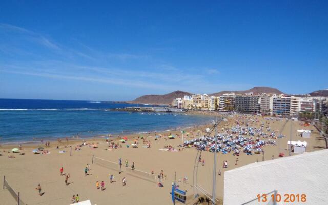 Beachfront Home Las Canteras 4 - Sea Views Terrace