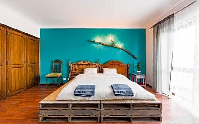 Surfhouse ThePortugalWave