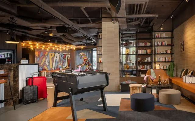 Moxy Paris Clamart