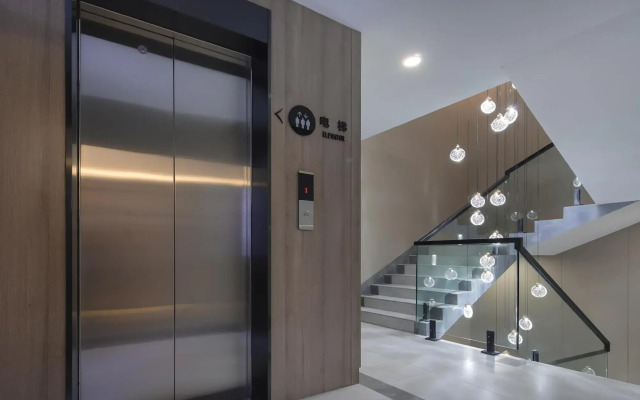 Starway Hotel (Dixiu Road, Nanjing Binjiang Development Zone)