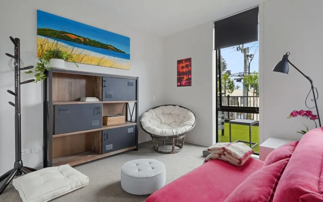 Groovy Apt Close to Onehunga Mall Centre
