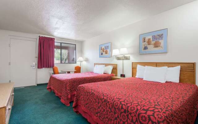 Days Inn by Wyndham Gallup