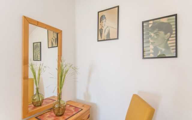 Višnja - Free Parking - B2