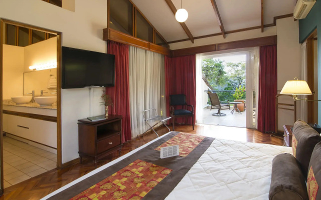 Aparthotel & Suites Villas Del Rio