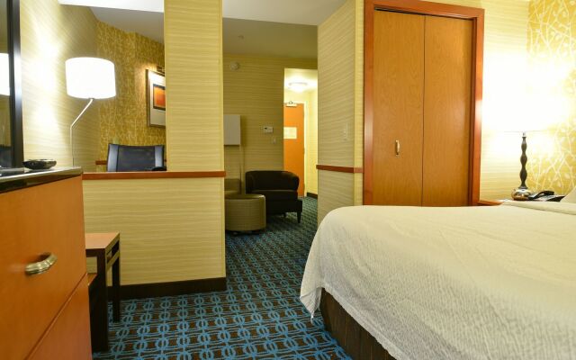 Fairfield Inn & Suites Hartford Airport