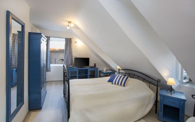 Apartment & Rooms Stajeva