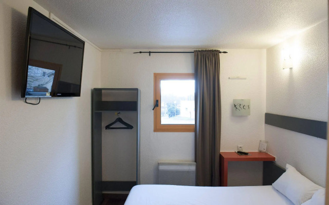 Egg Hotel Goussainville CDG