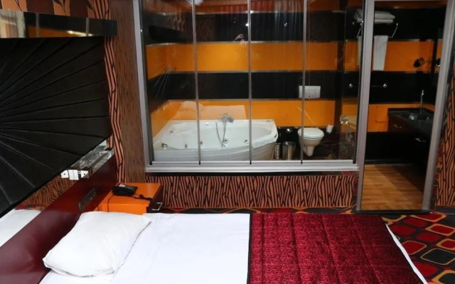 Murat Otel