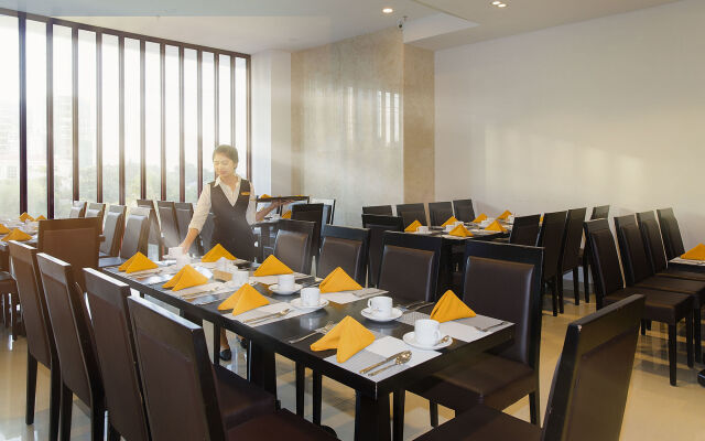 Dendro Gold Hotel