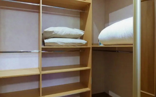 Апартаменты Holiday Expocenter Premium