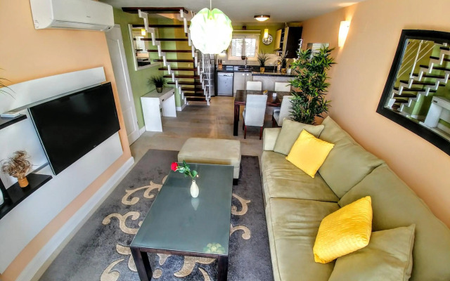 Beautiful 2 bedroom 2 bathroom sea view