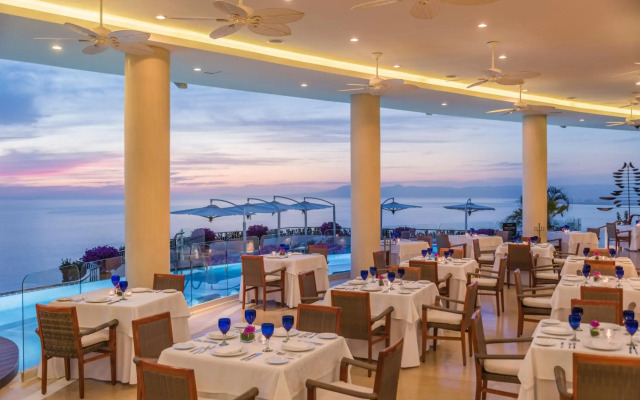Grand Miramar All Luxury Suites & Residences