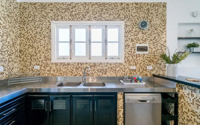 Ocean Breeze & Suites