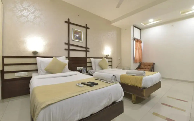 Hotel Airport Plaza