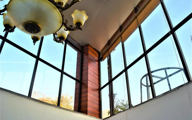 Meeram Ganga - A boutique homestay by the Ganges