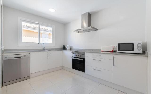 Catalina 3b- tres dormitorios