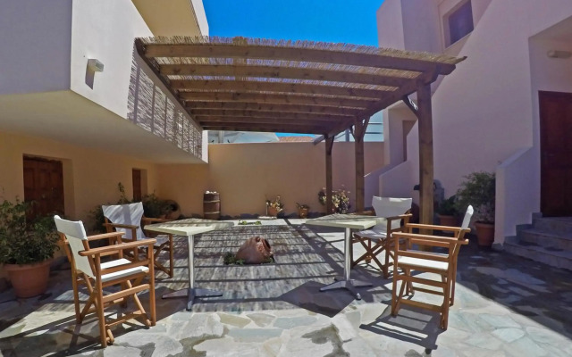 Tarsanas Apartments