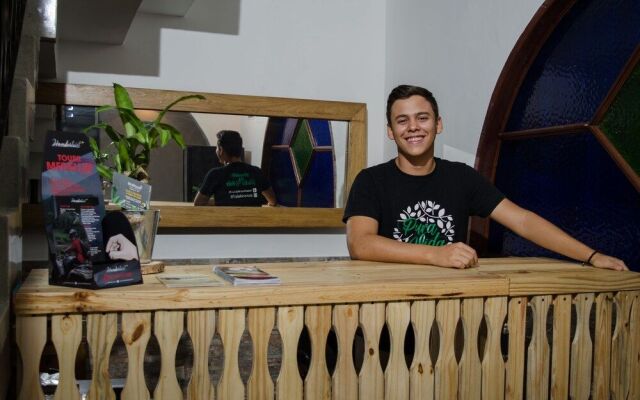 Hostal Pura Vida La 70