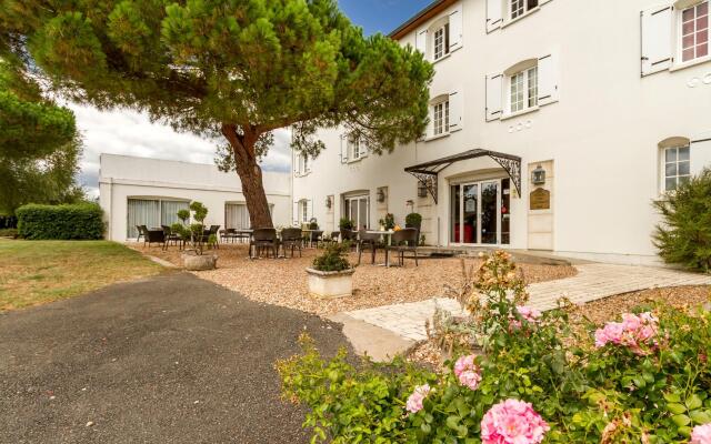 Hôtel des Châteaux