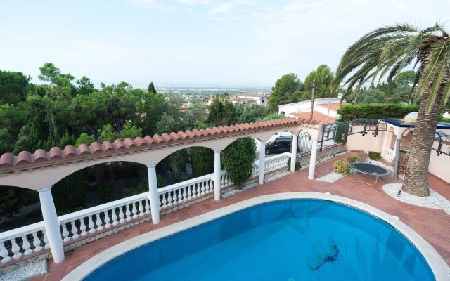 Villa With 5 Bedrooms in El Mas Fumats, With Private Pool, Enclosed Ga