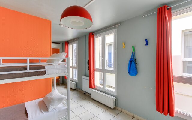 Le Montclair Montmartre by River Hostel
