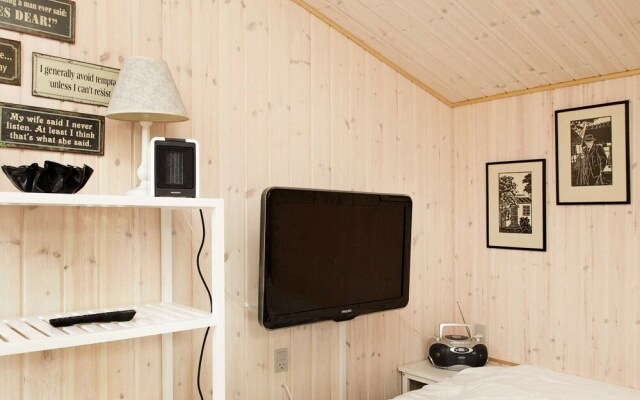 Quaint Holiday Home in Henne near Beach