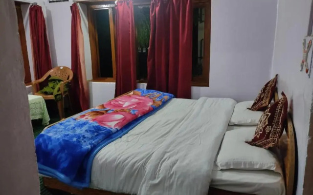 Zebrina Guest House