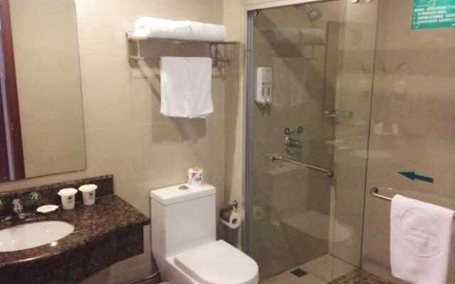 Greentree Inn Shanghai Zhujing Business Hotel
