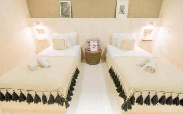 Aruma Hotel & Boutique