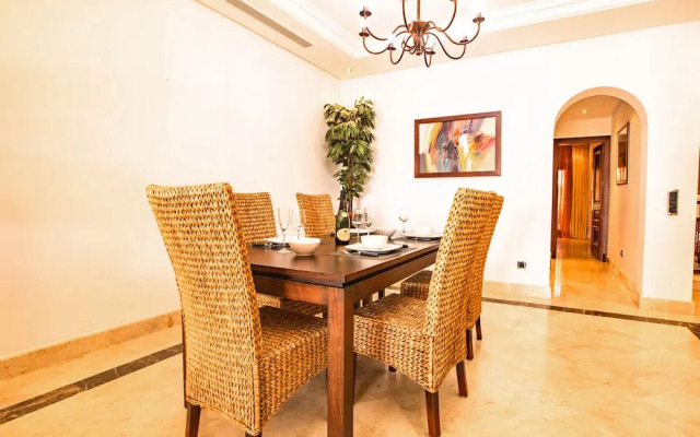 OleHolidays Torre Bermeja frente al mar y jacuzzi