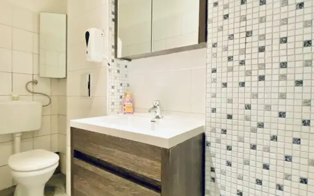 Cozy 1BR Apartment Near Danube River