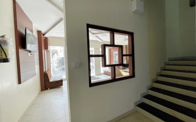 Hotel Gupta Residency - near Temple