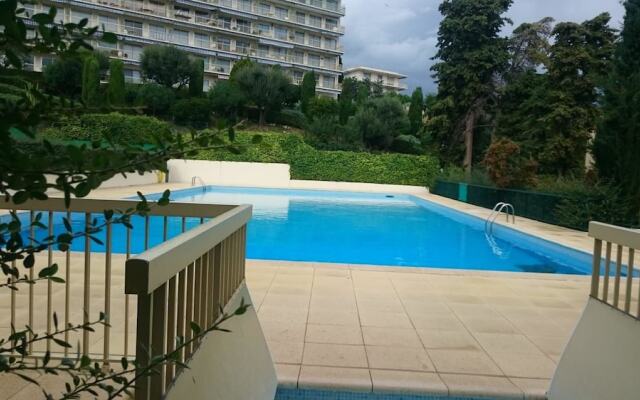 Studio in Roquebrune-cap-martin, With Pool Access