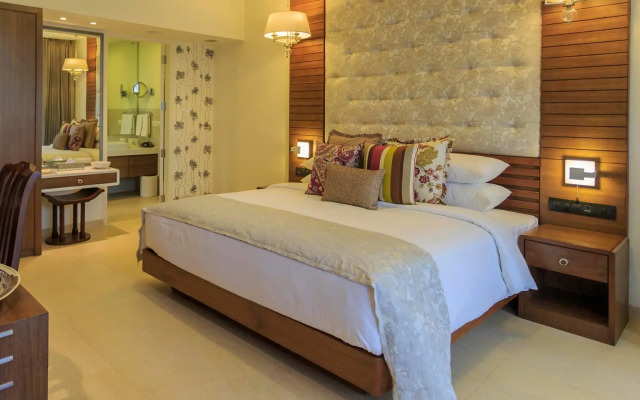 Acron Waterfront Resort