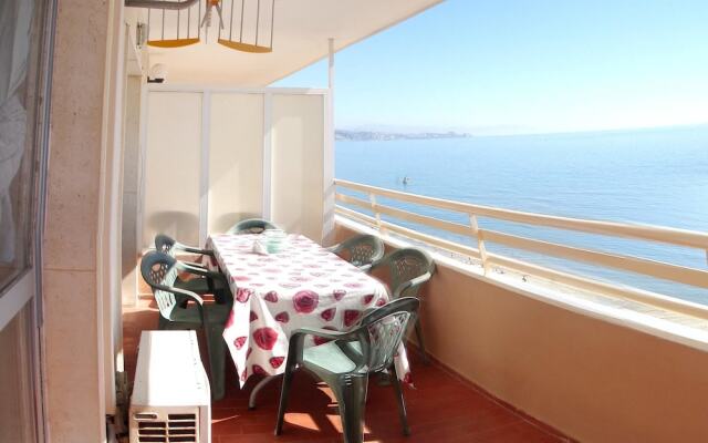 Apartment With one Bedroom in Fuengirola, With Wonderful sea View, Pool Access, Balcony - 10 m From the Beach