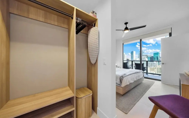 DTW Miami Luxury 1BR with Urban Views