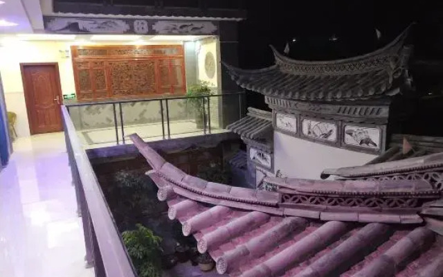 Dali Shuanglang Junxuan Haiju Baizu Homestay