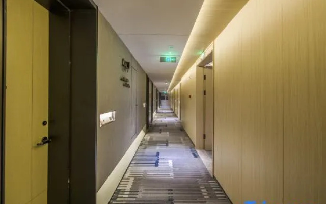 Jinyi Preferred Hotel (Wuhai Railway )