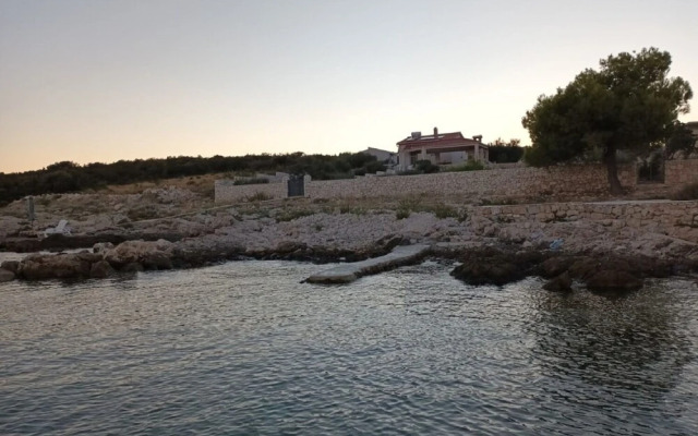 Slobodna - 20 From Beach - H