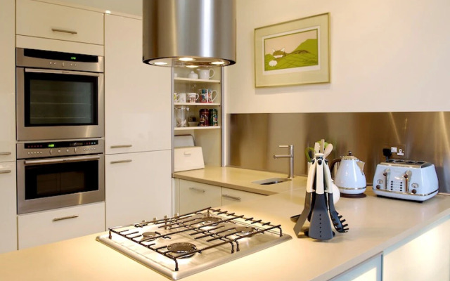 Luxury Central Old Town Suite Edinburgh