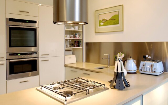 Luxury Central Old Town Suite Edinburgh