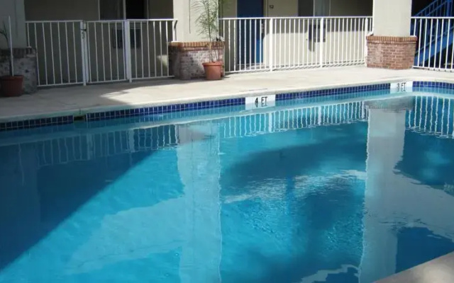 Suburban Extended Stay Daytona
