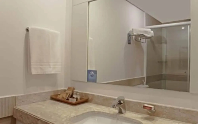 Excelente Flat Wifi Piscina AC