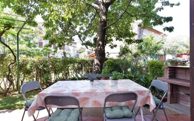 Welcoming Apartment With Garden