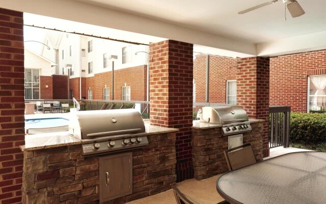 Homewood Suites by Hilton Charlotte Airport