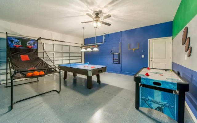 4557 Bella Vida House 6 Bedroom by Florida Star