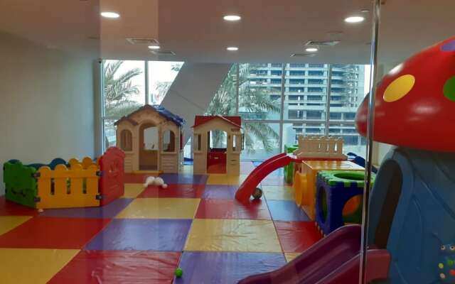 3 BR Spectacular view in Marina