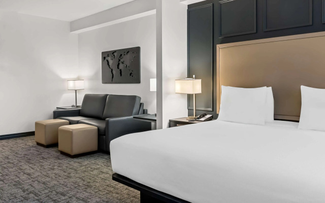 Best Western Plus Winkler